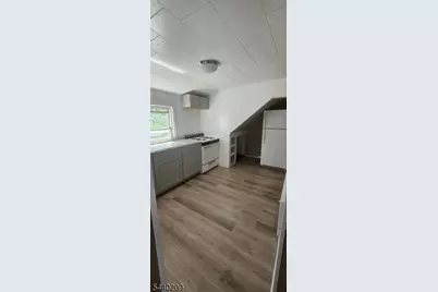 297 E 27th St, Paterson, NJ 07514 - Photo 3