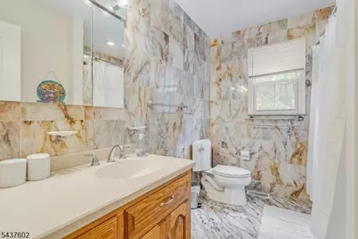 2 Schoolview Dr, Morris Plains, NJ 07950 - Photo 23