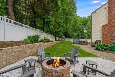 2 Schoolview Dr, Morris Plains, NJ 07950 - Photo 27