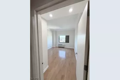 1 Carriage City Plz #908, Rahway, NJ 07065 - Photo 9