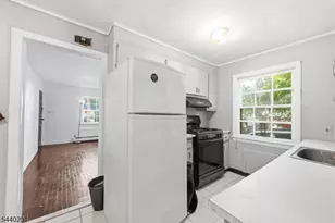 10 McGotty Pl, Irvington, NJ 07111 - Photo 3