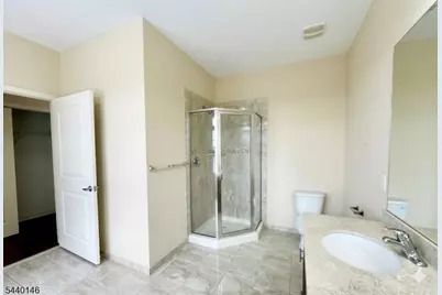 102 E Elizabeth Ave #412, Linden, NJ 07036 - Photo 5