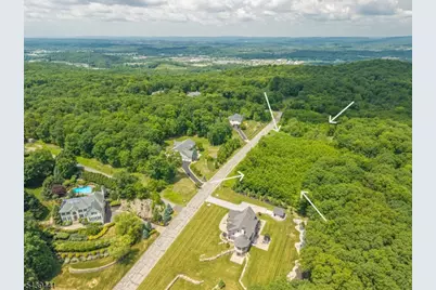 18 Triple Crown Dr, Sparta Township, NJ 07871 - Photo 5