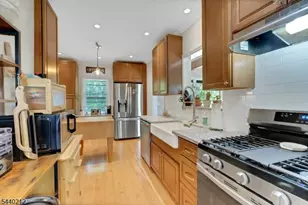 104 Steinmetz Rd, Hillsborough Township, NJ 08844 - Photo 7