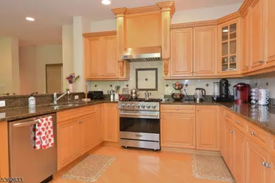 3 Skyview Dr, North Haledon, NJ 07508 - Photo 11