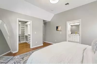 7 Holly Ct, Bloomfield, NJ 07003 - Photo 25