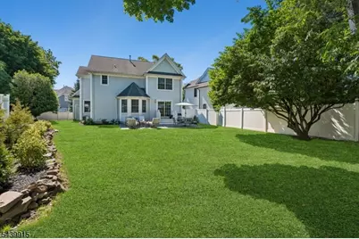 7 Holly Ct, Bloomfield, NJ 07003 - Photo 35
