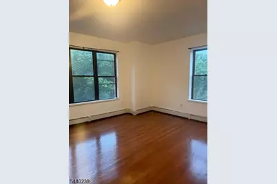 19 Pomona Ave #5C, Newark, NJ 07112 - Photo 9