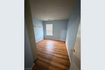 601 Sunshine Ct, Sayreville, NJ 08859 - Photo 7