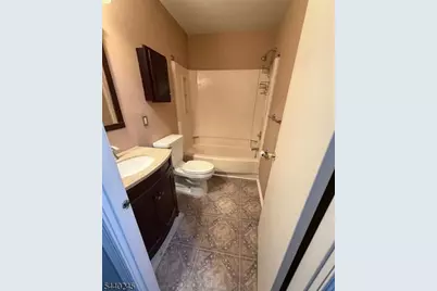 601 Sunshine Ct, Sayreville, NJ 08859 - Photo 9