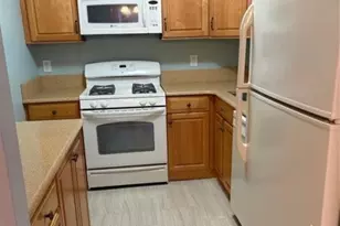 601 Sunshine Ct, Sayreville, NJ 08859 - Photo 3