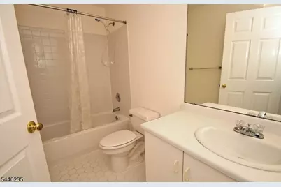 4 Prescott Ct, Bernards Township, NJ 07920 - Photo 3