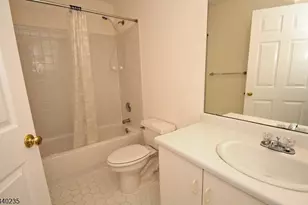 4 Prescott Ct, Bernards Township, NJ 07920 - Photo 3