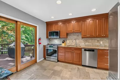 5 Drexel Ct, Parsippany, NJ 07005 - Photo 5
