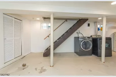107 Sheridan Ave, Roselle Park, NJ 07204 - Photo 17
