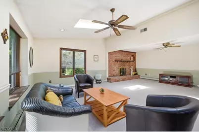 16 Arnold Dr, Parsippany, NJ 07054 - Photo 15