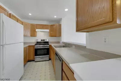103 Riverwalk Way, Clifton, NJ 07014 - Photo 7