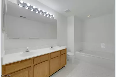 103 Riverwalk Way, Clifton, NJ 07014 - Photo 27