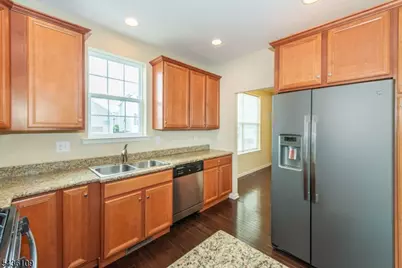 117 Sowers Dr, Mount Olive, NJ 07840 - Photo 5