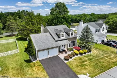 4 Dakota Trl, Branchburg Township, NJ 08876 - Photo 3