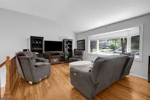 23 Wayne Terrace, Bernards Township, NJ 07920 - Photo 9