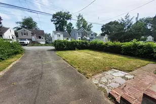 140 Longview Ave, Parsippany, NJ 07034 - Photo 3