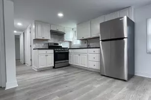 7 5th St, Wayne Twp., NJ 07470 - Photo 3