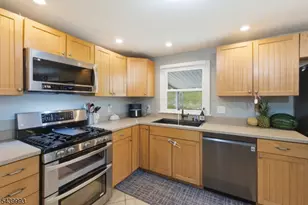 708 Franklin St, Belvidere, NJ 07823 - Photo 11