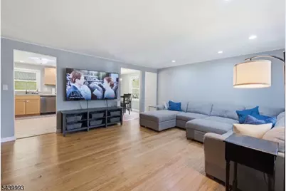 708 Franklin St, Belvidere, NJ 07823 - Photo 5