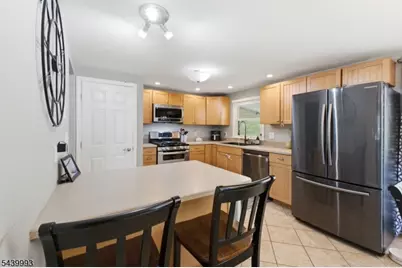 708 Franklin St, Belvidere, NJ 07823 - Photo 9