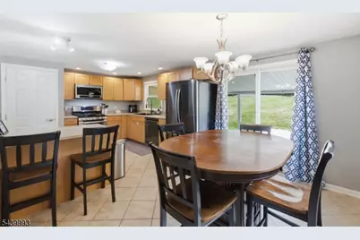 708 Franklin St, Belvidere, NJ 07823 - Photo 7