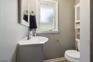 708 Franklin St, Belvidere, NJ 07823 - Photo 15