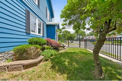 659 Raritan Rd, Cranford Township, NJ 07016 - Photo 31