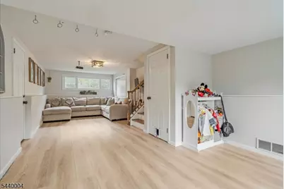 9 Linden Ln, Wayne, NJ 07470 - Photo 21