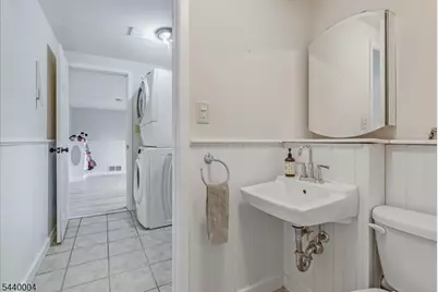 9 Linden Ln, Wayne, NJ 07470 - Photo 23