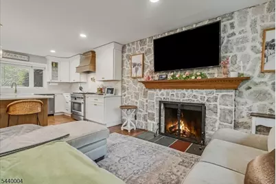 9 Linden Ln, Wayne, NJ 07470 - Photo 11