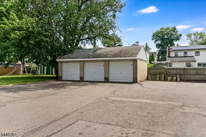 112 Westervelt Ave, North Plainfield, NJ 07060 - Photo 3