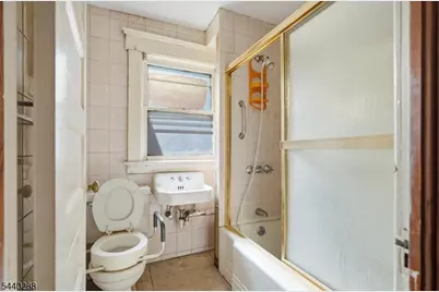 224 E 2nd St, Bound Brook, NJ 08805 - Photo 17
