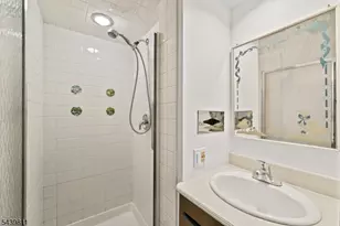 225 Boulevard, Kenilworth, NJ 07033 - Photo 11
