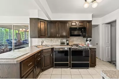 225 Boulevard, Kenilworth, NJ 07033 - Photo 9