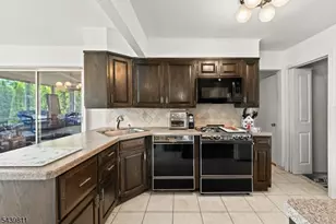 225 Boulevard, Kenilworth, NJ 07033 - Photo 9