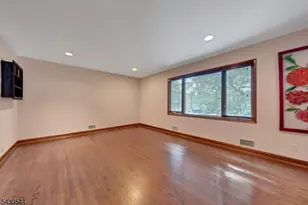 8 Marlo Rd, Livingston, NJ 07039 - Photo 11