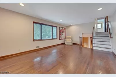 8 Marlo Road, Livingston, NJ 07039 - Photo 13
