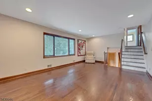 8 Marlo Rd, Livingston, NJ 07039 - Photo 13