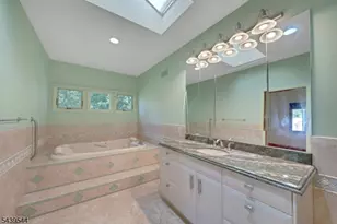 8 Marlo Rd, Livingston, NJ 07039 - Photo 31