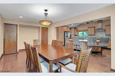 8 Marlo Road, Livingston, NJ 07039 - Photo 23