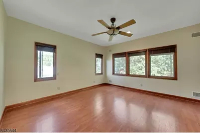 8 Marlo Road, Livingston, NJ 07039 - Photo 25