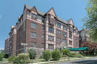55 Randolph Pl Unit, City Of Orange Twp., NJ 07079 - Photo 5