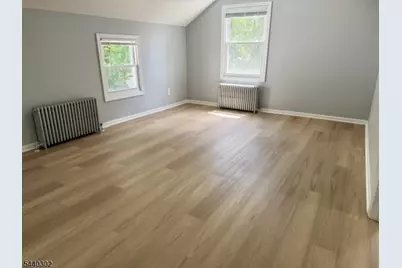 18 Elm St #3, Newton, NJ 07860 - Photo 1
