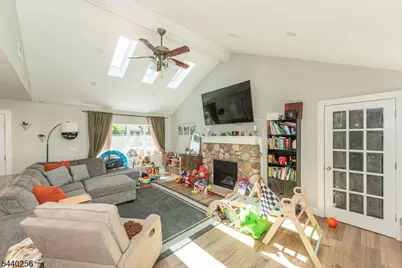 40 Hancock Dr, West Milford, NJ 07480 - Photo 9